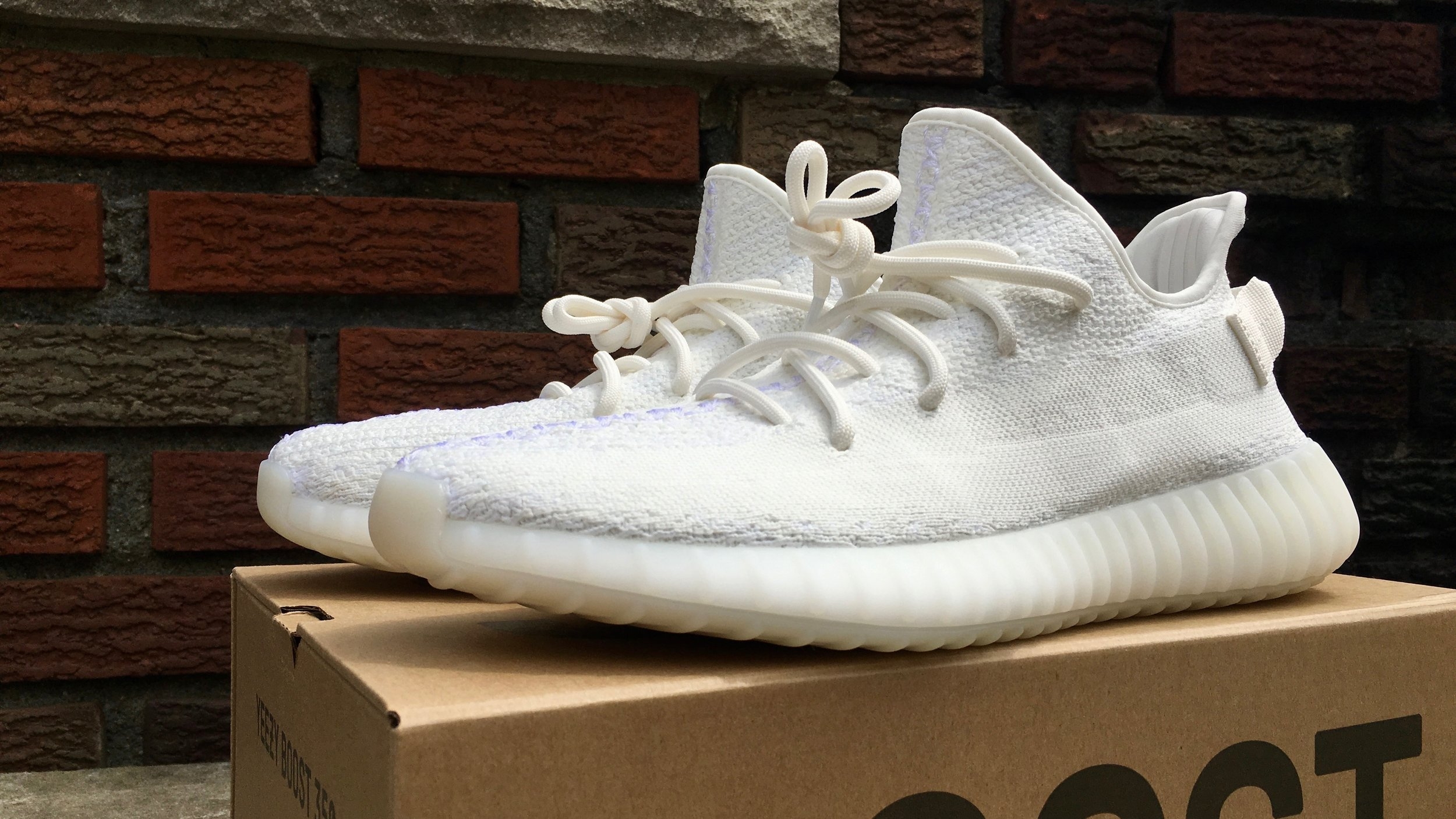 yeezy boost 350 trible white yeezy boost 350 trible white